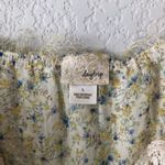 Daytrip  Floral Crochet Overlay Tank Top L Photo 4
