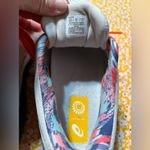 ASICS running shoes, fun colors, great support in shoes, gently worn, size 10 Photo 8