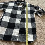 HYFVE Black And White Plaid Back Fringe Shacket Women's Sz Small Western Photo 4