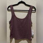 Vuori  NWT Sunrise Crop Tank Top Chestnut Color Size XL Photo 2