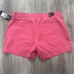 Under Armour Womens HeatGear Golf Shorts Pink Textured Size 10 Flat Front Photo 2