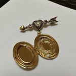 Avon Cupid Dangle Locket Brooch Pin Gold Tone Heart Arrow Rhinestone Faux Pearl Photo 7