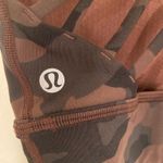 Lululemon  camo bra Photo 2