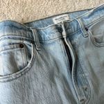 Abercrombie & Fitch Abercrombie 90s High-Rise Ultra Straight Jeans Photo 3