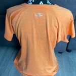 Under Armour  Semi-Fitted Heat Gear Light Orange V-Neck T-Shirt Size Large Photo 3