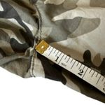 Vintage Y2k Green Camo Roll Tab Bermuda Shorts size Juniors 7 Size M Photo 5