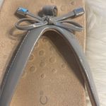 Vionic  Gray Sandals with Thong Strap and Comfortable Footbed size 9.5 Photo 2