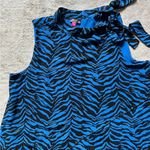 Vince Camuto  Women's Sleeveless‎ Blue Zebra Print Ruffled Blouse Size Large Photo 2