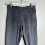 Zyia Women’s  Active Size Medium Leopard Print Ombré Hugh Waisted Cropped Legging Photo 1