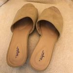 Tahari Tan Wedge Slip on Sandals size 8.5 Photo 2
