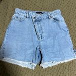 Pretty Little Thing  Shorts Denim Photo 0