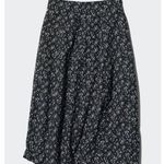 Uniqlo Cotton Cocoon Skirt in Printed Floral Black Photo 2