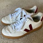 VEJA Sneakers Photo 0