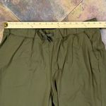 Yogipace Women’s Green Drawstring Pull Photo 1