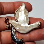 LC Liz Claiborne Mosaic Mother Of Pearl Dove Of Peace Bird Pin Brooch Vtg Signed White Photo 2