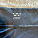 PINK - Victoria's Secret PINK Victoria’s Secret Ultimate Leggings Size Medium Gray Yoga Athleisure Photo 2