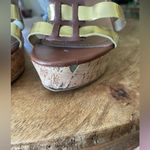 Tahari Free with purchase  Wedges Photo 3