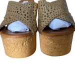 Steve Madden NWTs NIB Saffron Leather Lining Wedge Gold Platform Sandals size 9 Photo 7