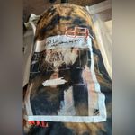 H.E.R. “I Used To Know Her” Tour T Photo 2