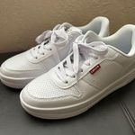 Levi’s White Sneakers Photo 0