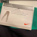 Nike Womens  dri-fit capris pants small cropped green NEW Photo 4