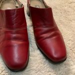 Munro  Red Leather Mule Heels Size 9 Women's‎ Slip On Comfort Shoes Rubber Sole Photo 1