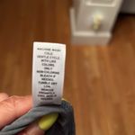 14th & Union  gray top Photo 4