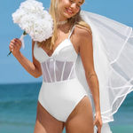 Cupshe  White One Piece bathing suit Photo 0