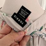 Torrid  Floral Blouse E4 Photo 4