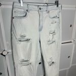 American Eagle  Outfitters Mom Jeans Ripped High Waist Size 8 Short Photo 9