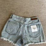 These Three Boutique Shorts - M Photo 3