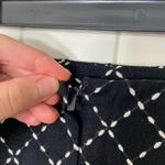 Talbots EUC vintage  women’s black cream embroidered stretch geometric skirt‎ 4 Photo 3