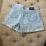 Canyon River Blues Vintage High Waist‎ Light Wash Denim Shorts Photo 2