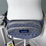 KAVU NWT  Belt Bag Spectator Photo 8