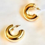 Small Thick Hoop Earrings Gold Photo 0
