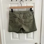 American Eagle AEO Twill Green Midi Shorts Women’s Size 6 Photo 5