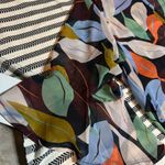 Do Everything In Love Multicolor Leaf Pattern Cover Photo 1