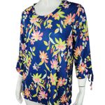 Caribbean Joe Women's Large Blue Floral Blouse 3/4 Sleeves Tie Detail NWT Cruise Photo 4
