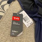 Tyr. Women's TYReco Solid Diamondfit One Piece Swimsuit Photo 6