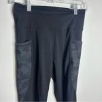 Zyia Women’s ‎ Active Size 6-8 Black Cropped Leggings Camo Reflective Pocket Photo 1