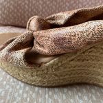 Xhilaration Speckled Wedges Photo 2