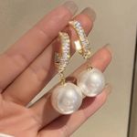 Gold Earrings Ladies Light Luxury Cold Wind Copper With Crystal Glass Temperamen Photo 2