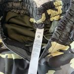 Lululemon  Hotty Hot Low Rise Short 4" Photo 5