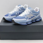 New Balance Women's size 8.5/Men's size 7 (UK 6.5)  Abzorb 2000 baby blue Photo 0