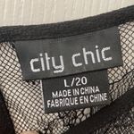 City Chic FINAL MARKDOWN Ladies’  Lace-trimmed Top (L/20) Photo 4