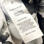 Grayson Threads Black & White floral V Neck Short Sleeve Blouse Top Size Small Photo 4