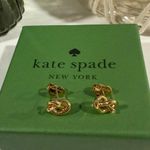 Kate Spade NEW YORK LOVE ME KNOT GOLD EARRINGS NIB Photo 5