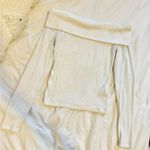Stradivarius cream off the shoulder long sleeve top Photo 5