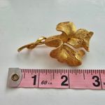 Vintage Signed Coro Pegasus Iris Lily Orchid Flower Brooch Brushed Gold Tone Photo 4