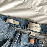 Universal Threads Universal Thread Jeans Photo 4